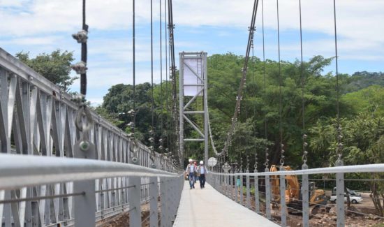 Puente-Peatonal-Charte