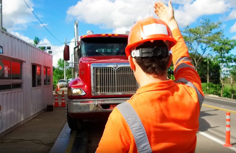 Este viernes, paso a un carril en sector de la báscula de Aguazul