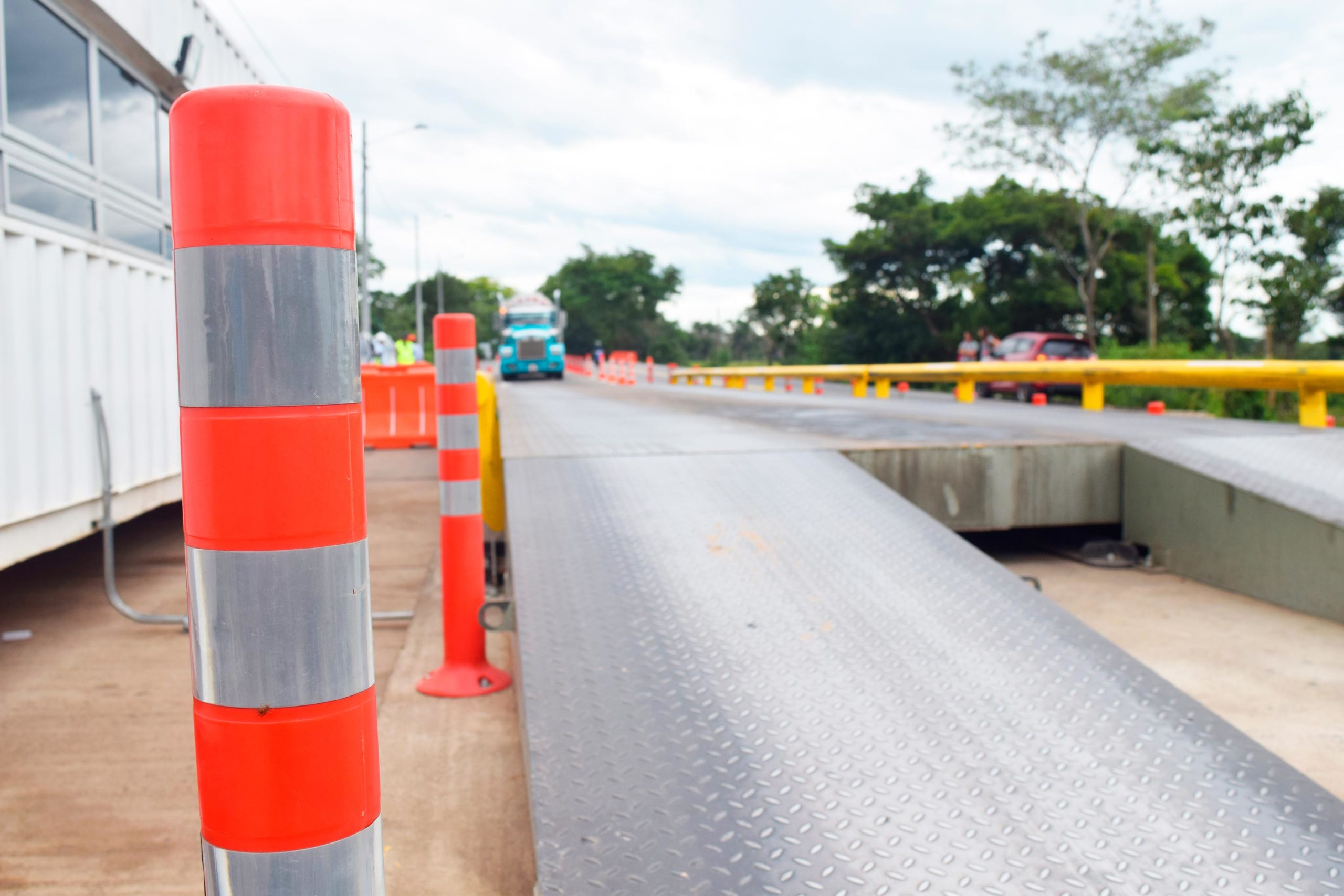 A partir de las 2:00 de la tarde de hoy, 14 de agosto, y hasta el 31 de octubre de 2017, Covioriente suspende el pesaje de los vehículos de carga de dos ejes (turbos, camiones y volquetas sencillos) que transiten sentido Yopal- Aguazul, Casanare. &nbsp; La medida tomada por el Ministerio de Transporte mediante oficio [&hellip;]