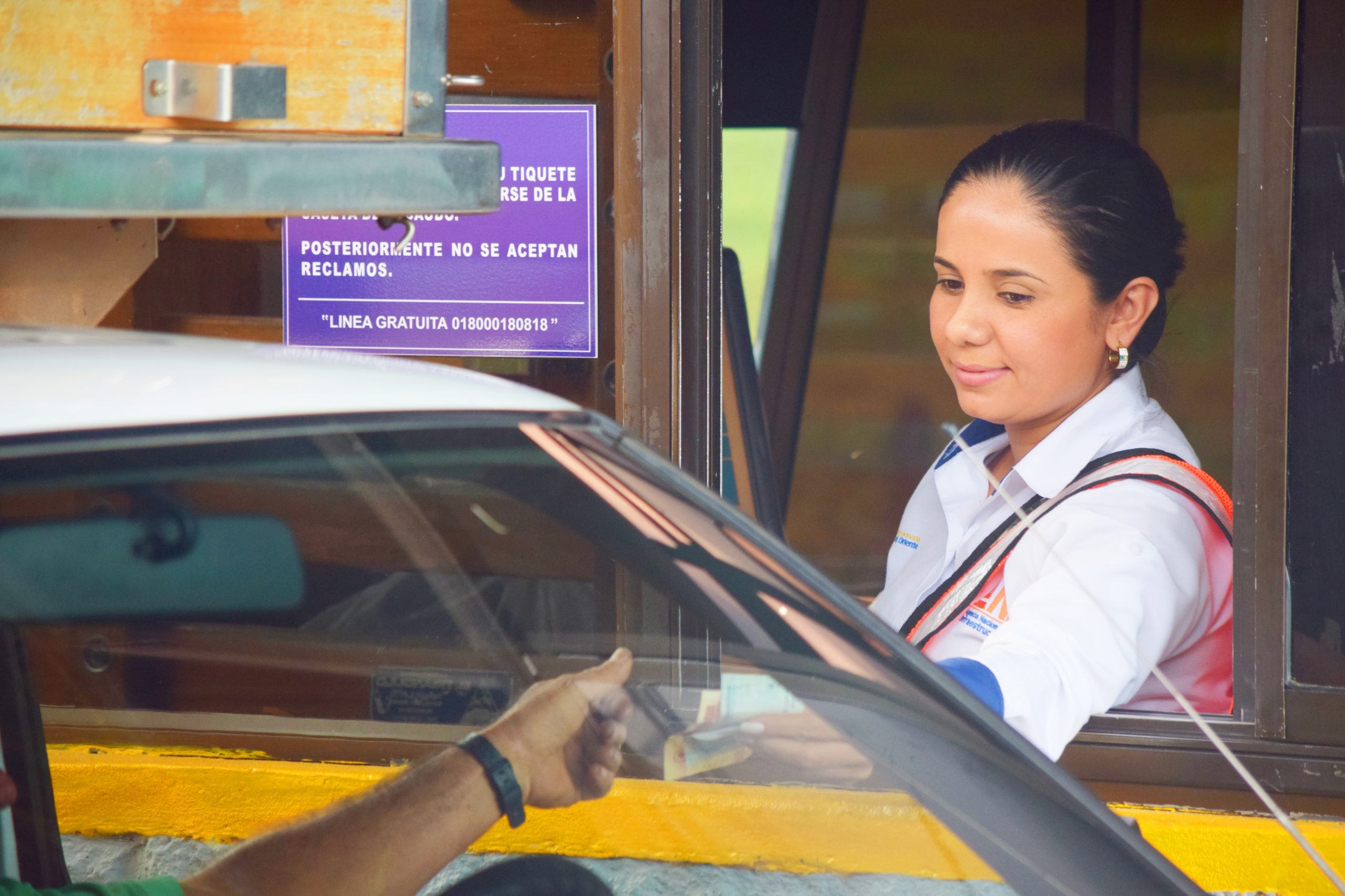 Villavicencio, 14 de enero de 2019. La Concesionaria Vial del Oriente informa que, a partir de las 00:00 horas del 16 de enero de 2019 se actualizarán las tarifas que estarán vigentes desde esa fecha hasta el 15 de enero de 2020 para los tres (3) peajes existentes en la vía que comunica a los [&hellip;]