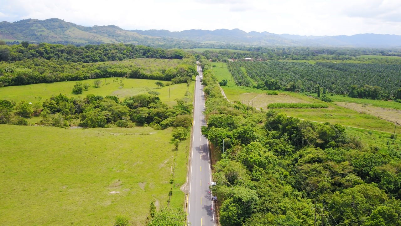 Yopal, (Casanare) 12 de enero de 2019. Con siete frentes de obra activos en los municipios de Yopal, Aguazul, Cumaral, Restrepo y Villavicencio se adelanta la construcción de la Autopista Villavicencio – Yopal, concesionada por la Agencia Nacional de Infraestructura.   El presidente de la Agencia Nacional de Infraestructura, Louis Kleyn, por instrucción de la […]