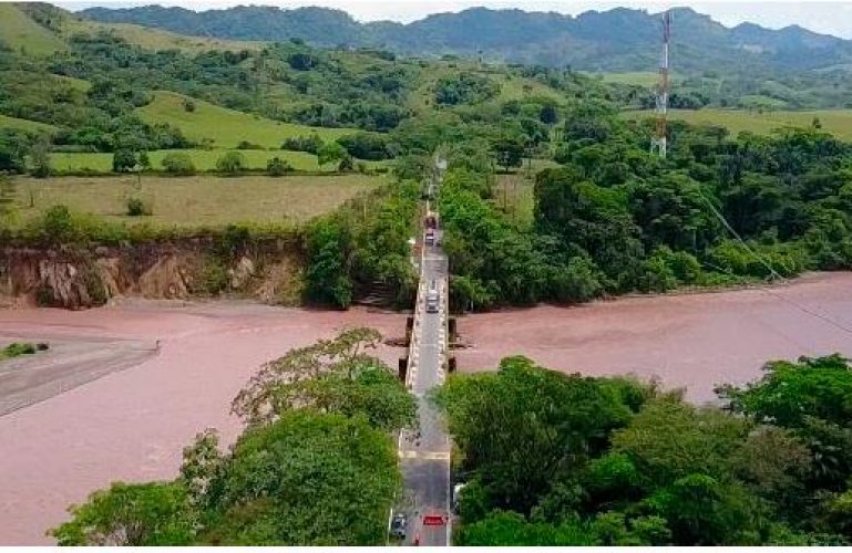 Covioriente desmiente cierre temporal del puente sobre el río Guacavía