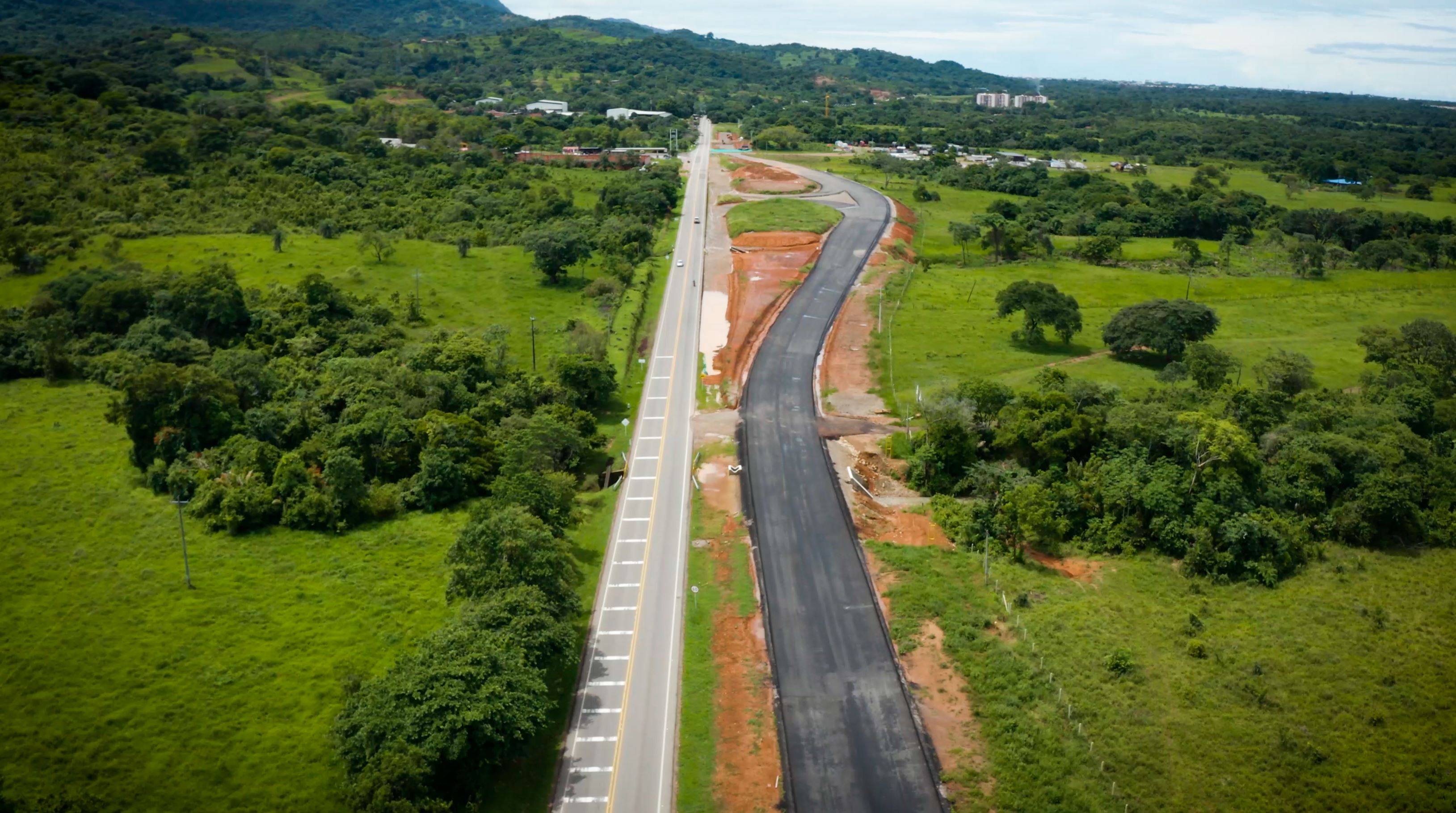 – El 84% de los 5 mil empleos directos que genera este proyecto a cargo de Covioriente es mano de obra propia de la región.   – La concesionaria informó que en la actualidad reactivó al 82.9% de su personal y el 85% de los frentes de obra se encuentran activos.   Villavicencio – Yopal, 8 […]