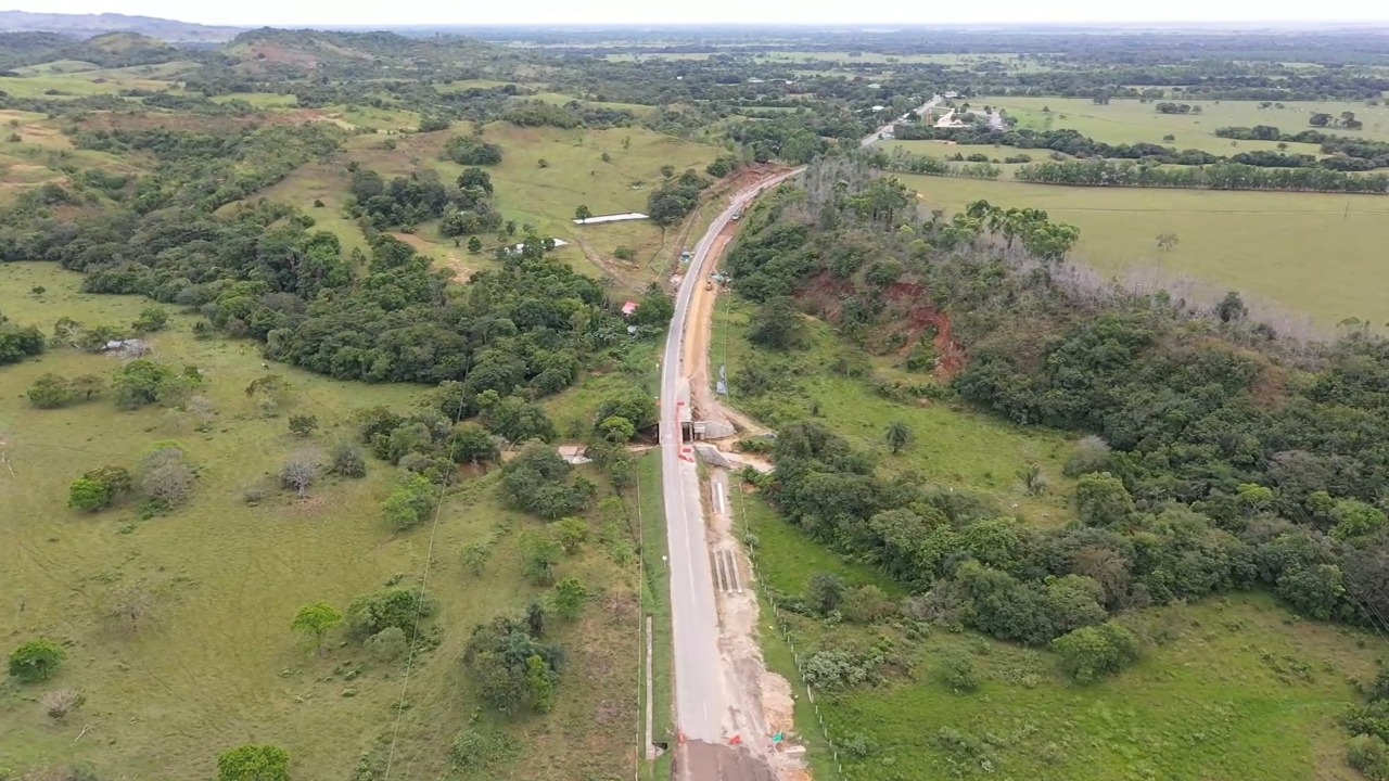 Villavicencio, 16 de noviembre de 2020. Conforme al avance de las obras en puentes y pontones vehiculares, entre el 17 y 27 de noviembre de 2020 se efectuará el izaje de las primeras vigas en nueve estructuras del corredor vial.   Para realizar esta actividad, durante estos días, se restringirá la movilidad a un carril […]