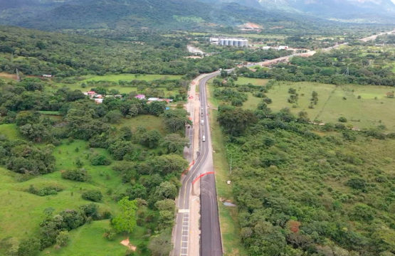 Se habilitarán dos kilómetros de nueva calzada entre Aguazul y Yopal, para continuar el Mejoramiento de la vía existente