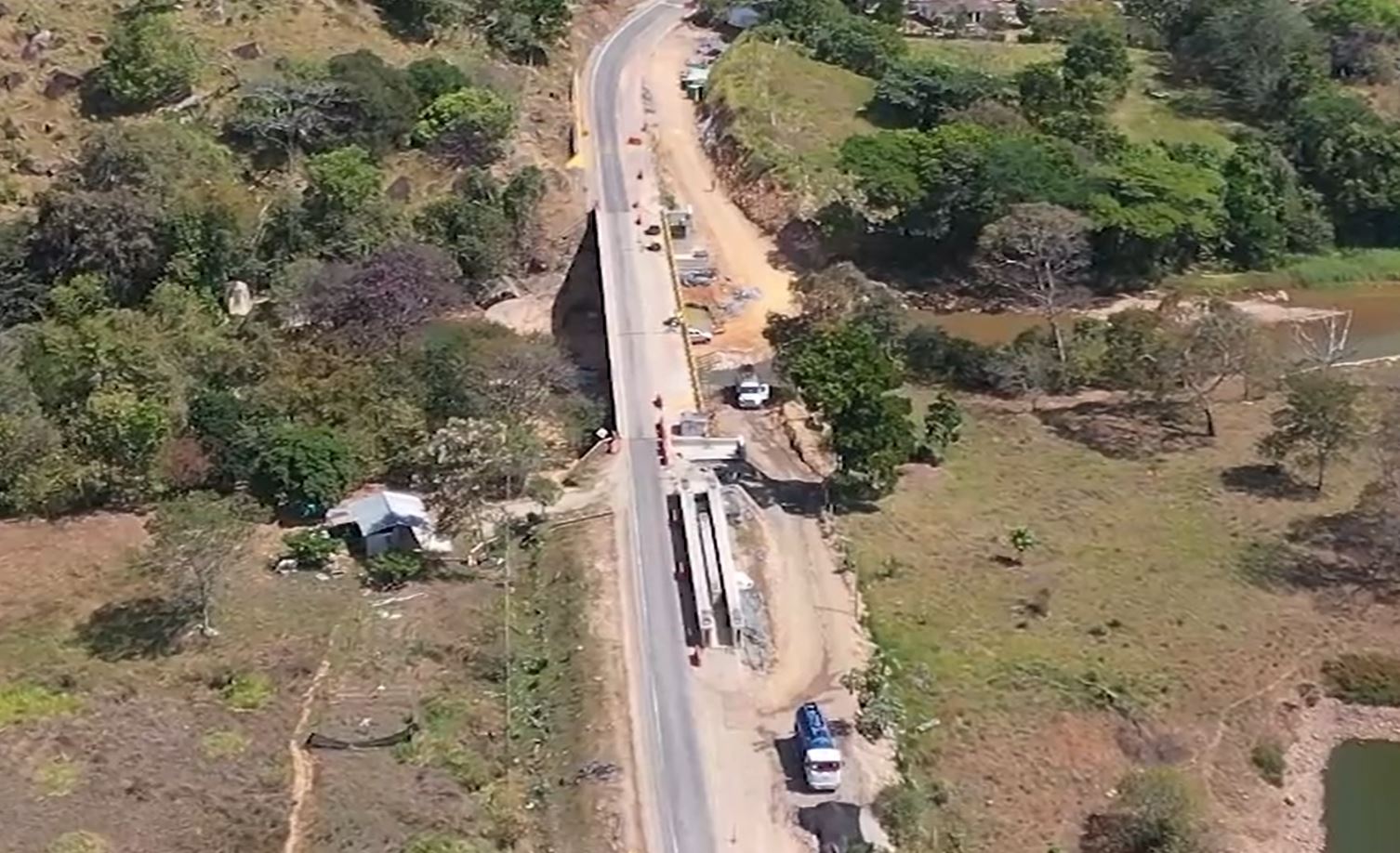 Villavicencio, 25 de febrero de 2021. Con el fin de realizar el izaje de vigas en 21 puentes y pontones vehiculares que se construyen sobre el corredor vial concesionado en los municipios de Monterrey, Tauramena y Aguazul, la Concesionaria Vial del Oriente realizará restricciones temporales del tráfico en horarios nocturnos, buscando minimizar el impacto de […]