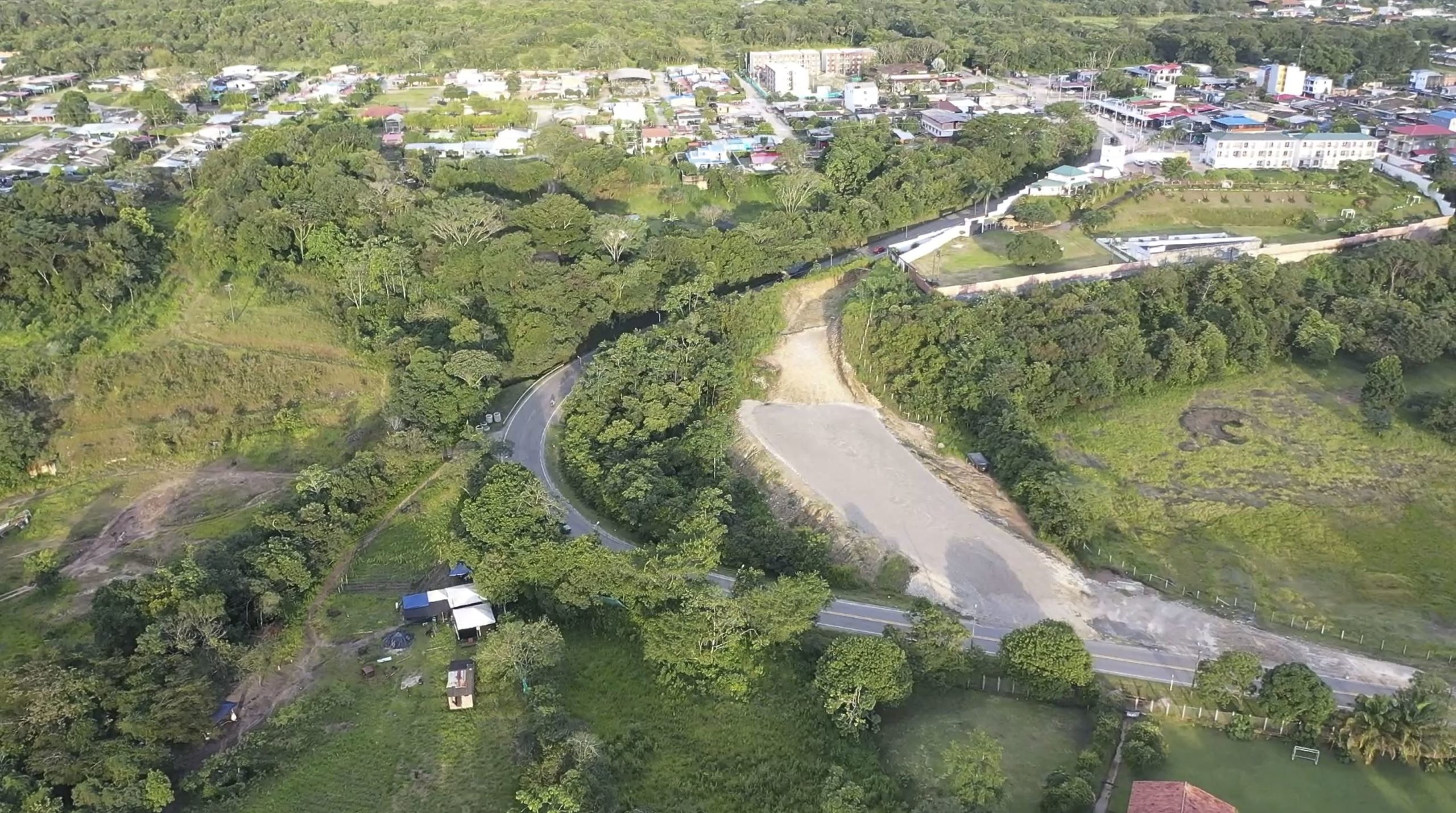 Monterrey, 21 de julio de 2021. La Concesionaria Vial del Oriente informa a la comunidad residente de Monterrey e interesados, que a partir del 23 de julio de 2021 realizarán nuevas obras en el casco urbano de este municipio.   Las actividades serán ejecutadas por el subcontratista Constructora Colpatria e incluyen el mejoramiento de la […]