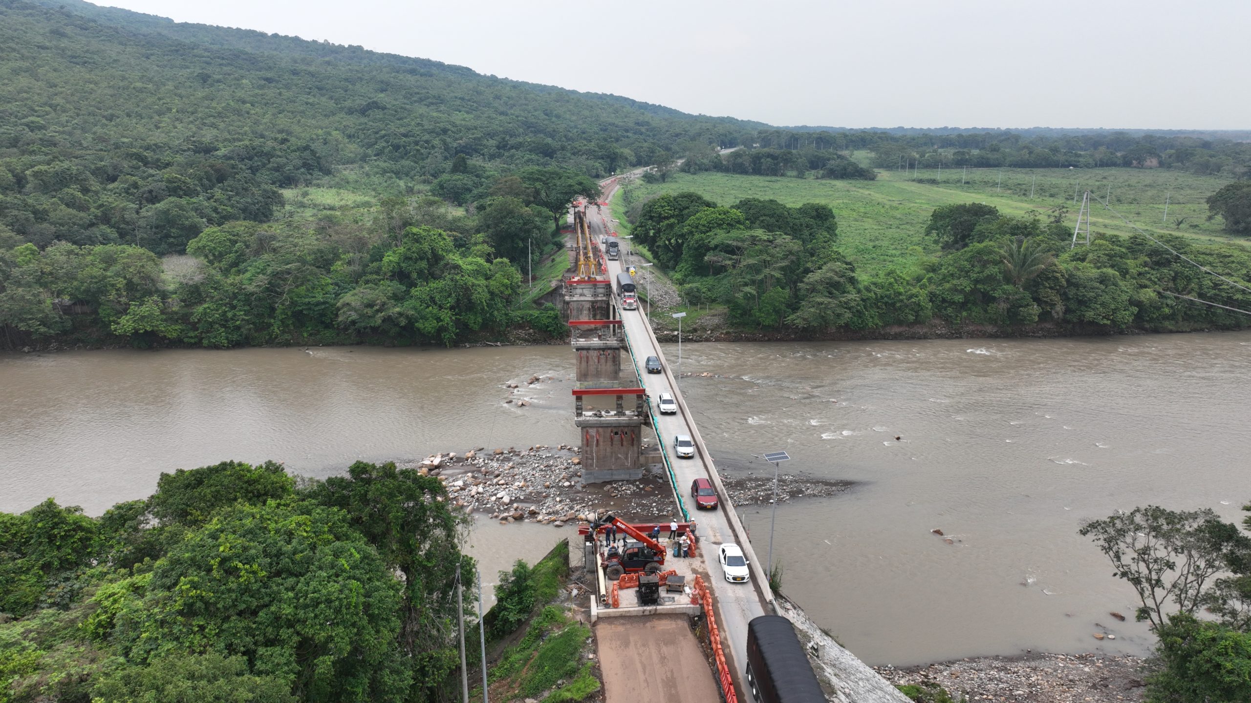 Villavicencio, 25 de abril de 2023. Avanzando con la construcción de un nuevo puente sobre el río Humea, la Concesionaria Vial del Oriente – Covioriente, informa que, se presentarán restricciones vehiculares a la altura del kilómetro 55+500 de la ruta nacional 6510 (vía Cumaral – Paratebueno), para llevar a cabo el montaje de una viga […]