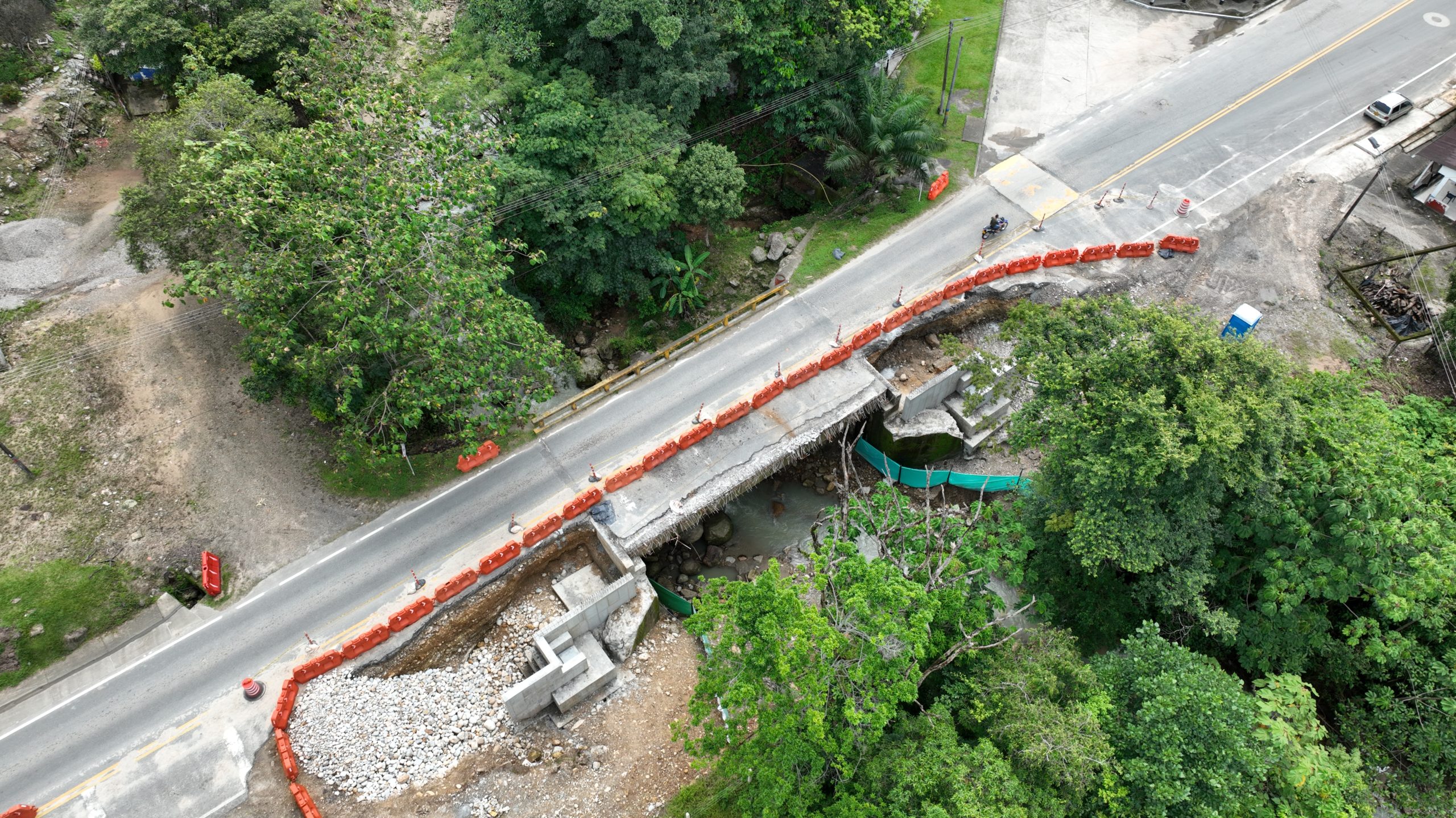 Villavicencio, 13 de junio de 2023. La Concesionaria Vial del Oriente, Covioriente, informa a la comunidad y usuarios del Corredor Villavicencio – Yopal, que se presentarán restricciones vehiculares nocturnas en la vía que de Villanueva conduce a Monterrey, para realizar el izaje de vigas en dos puentes ubicados a la altura del centro poblado Villa Carola. […]