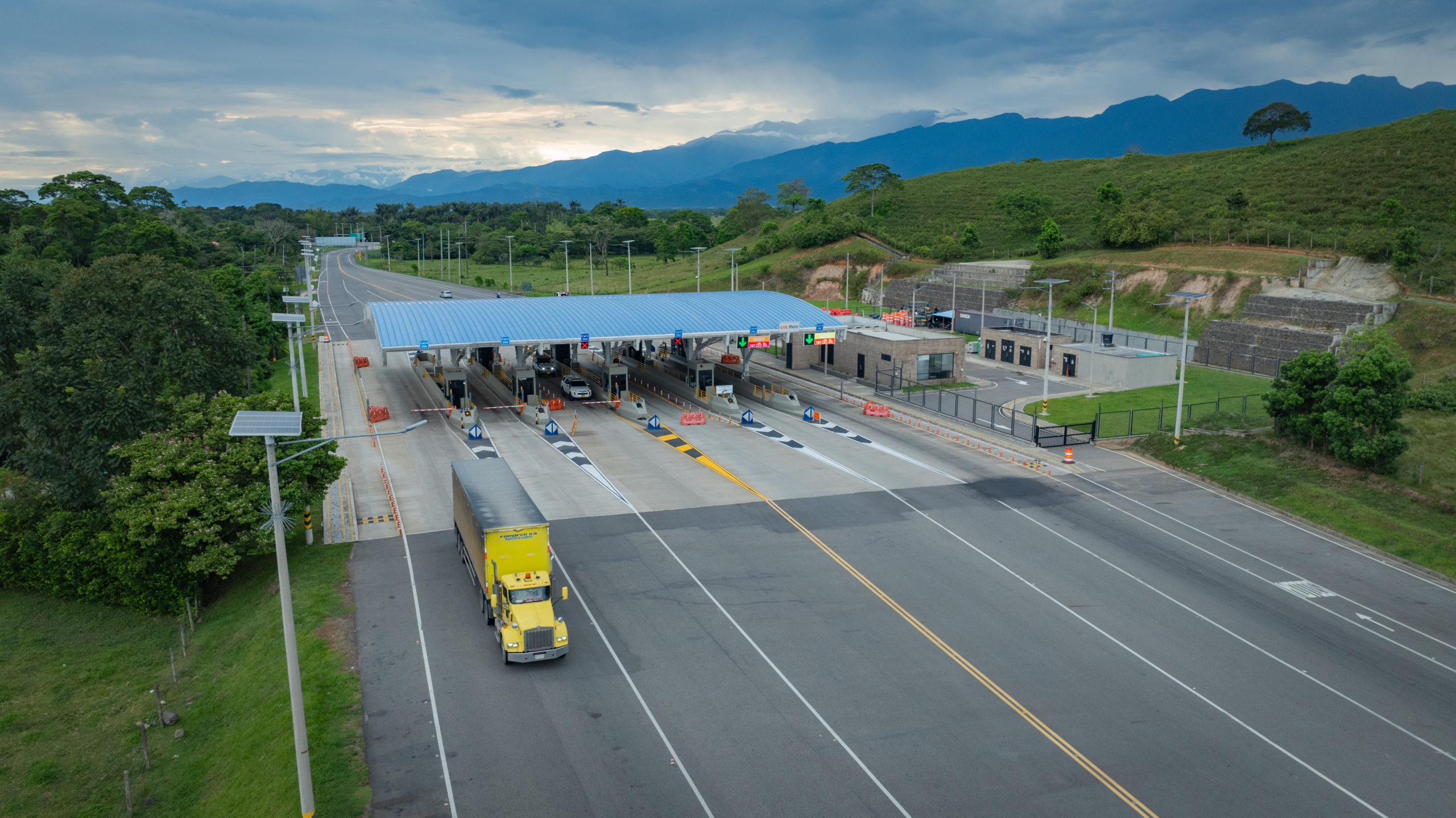 Villavicencio, 31 de diciembre de 2024.La Concesionaria Vial del Oriente, – Covioriente, informa a los usuarios que, de acuerdo con lo dispuesto en la resolución 20243040065055 del Ministerio de Transporte, se realizará un ajuste en las tarifas de las estaciones de peaje existentes en el Corredor Villavicencio – Yopal.   La normativa expedida este 31 […]