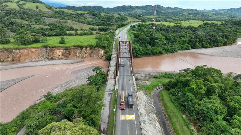 Villavicencio, 18 de diciembre del 2024. La Concesionaria Vial del Oriente – Covioriente, informa que se presentarán restricciones vehiculares desde las 10:00 p. m. del jueves 19 de diciembre hasta las 2:00 a. m. del viernes 20 de diciembre sobre el puente Guacavía, ubicado en el kilómetro 36+700 de la ruta nacional 6510.   Los […]