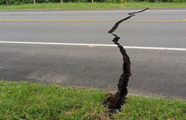 Covioriente evalúa y atiende situación presentada por sismo en Paratebueno sobre la vía nacional